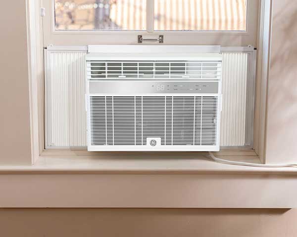 Smart Window Air Conditioner 14000 BTU White